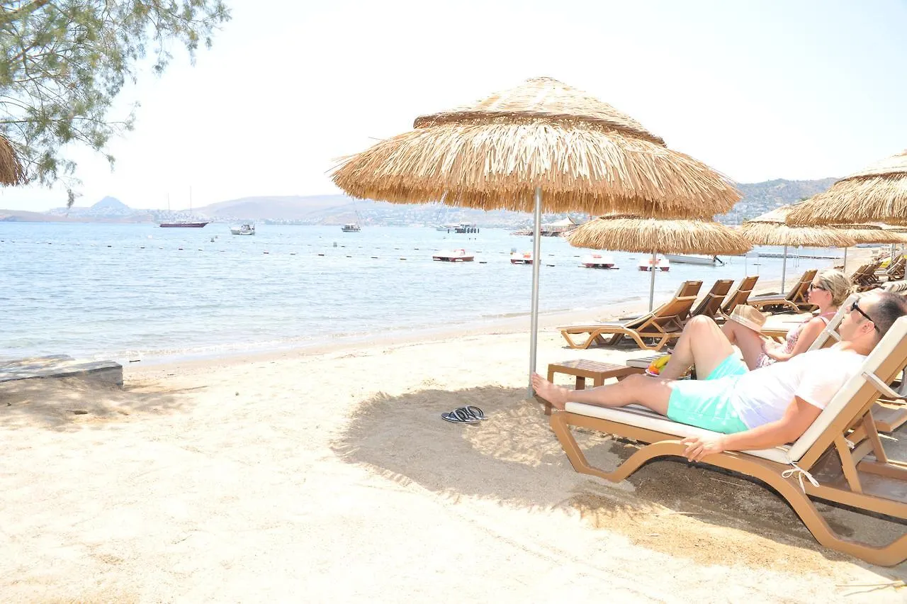 Hotel Marma Beach Ортакент 4*,